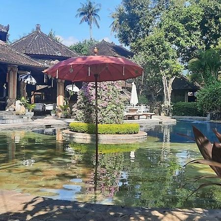 Rambutan Hotel Lovina Esterno foto