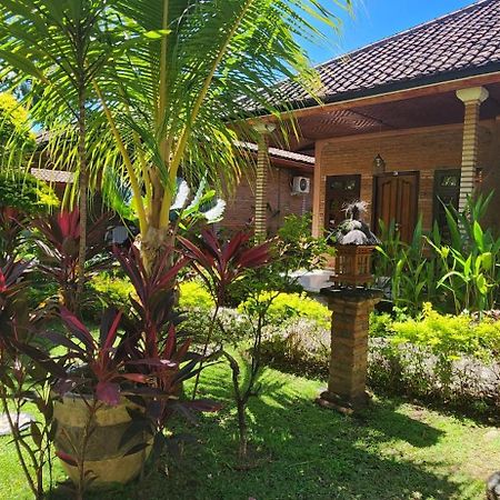 Rambutan Hotel Lovina Esterno foto