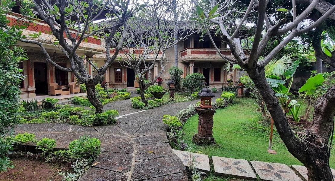 Rambutan Hotel Lovina Esterno foto