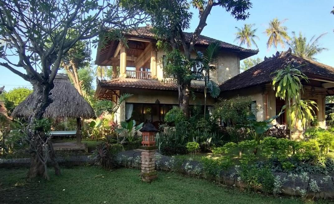 Rambutan Hotel Lovina Esterno foto