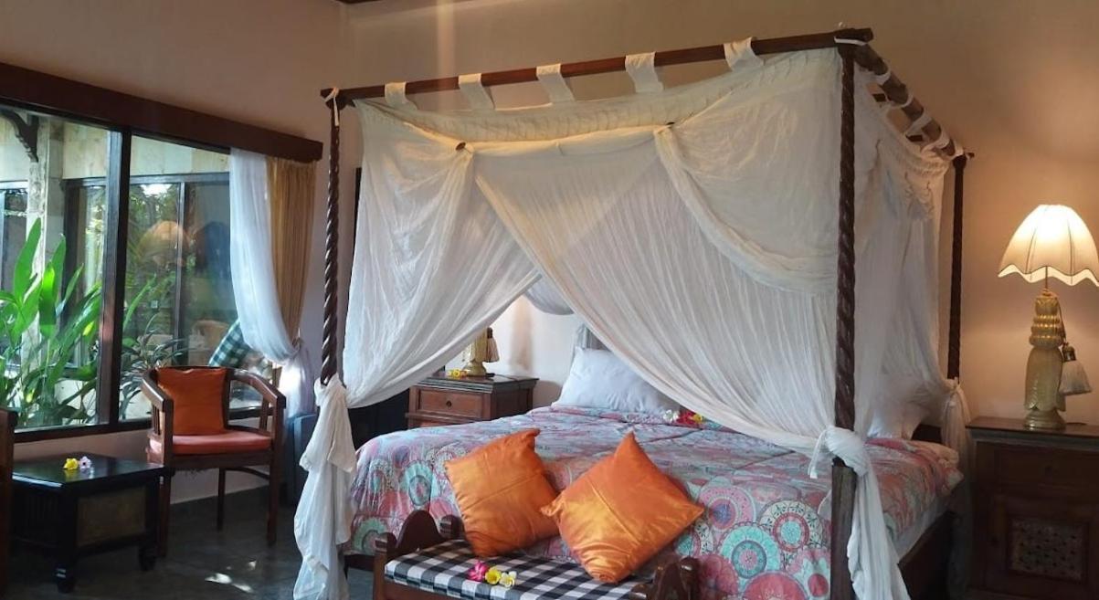 Rambutan Hotel Lovina Esterno foto