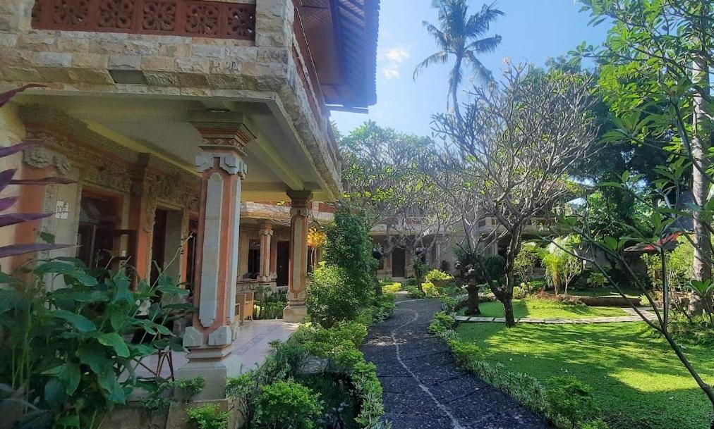 Rambutan Hotel Lovina Esterno foto