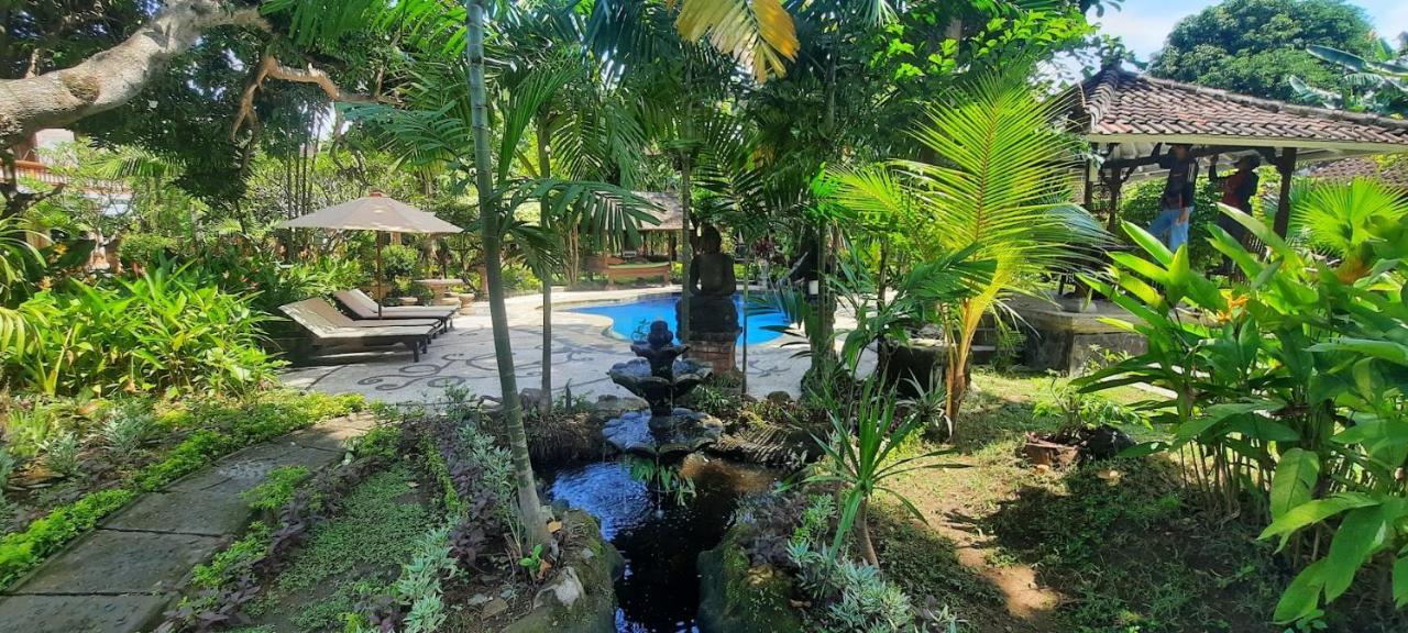 Rambutan Hotel Lovina Esterno foto