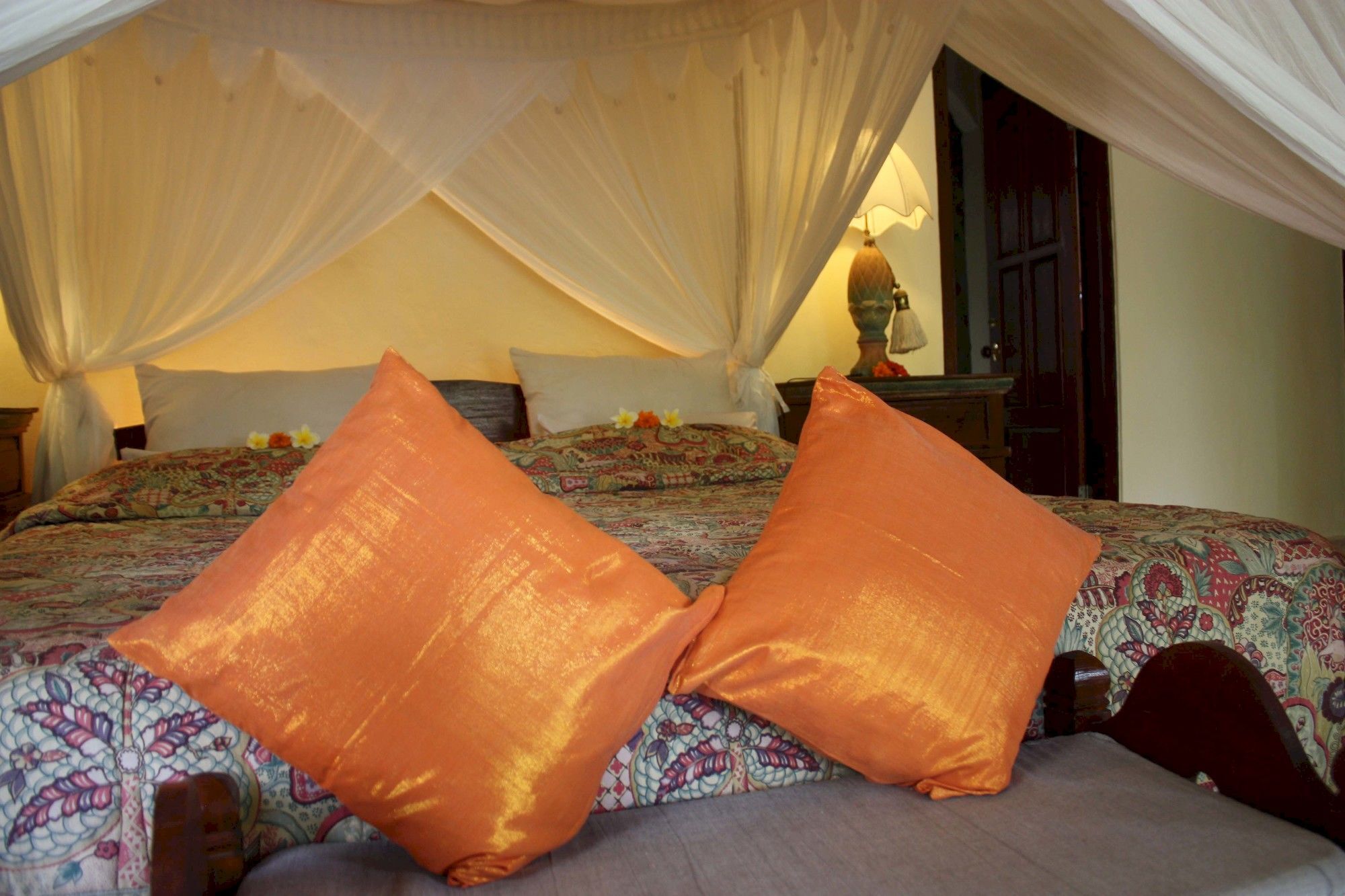 Rambutan Hotel Lovina Esterno foto