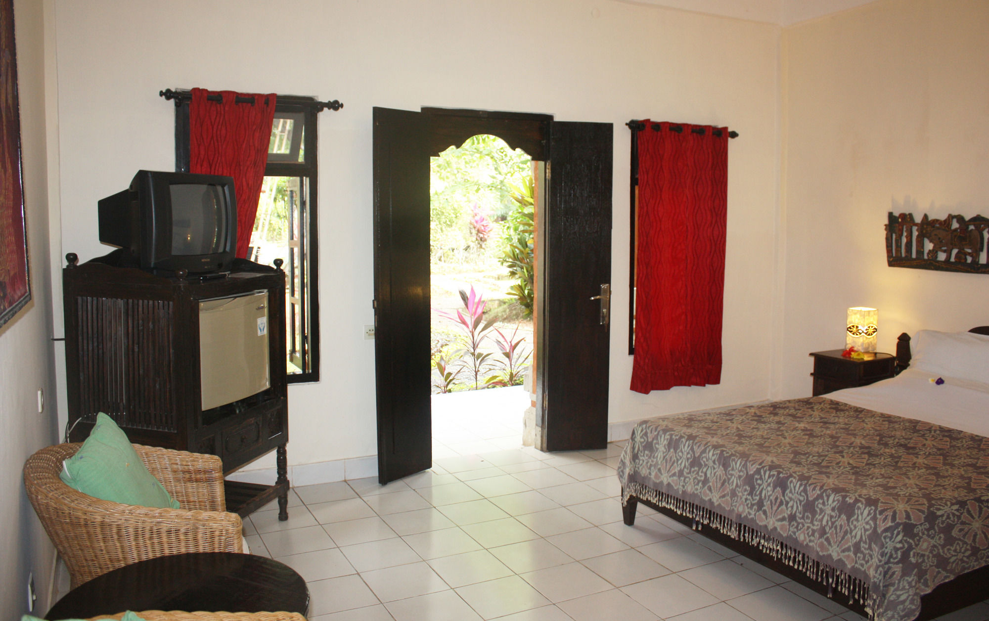 Rambutan Hotel Lovina Esterno foto