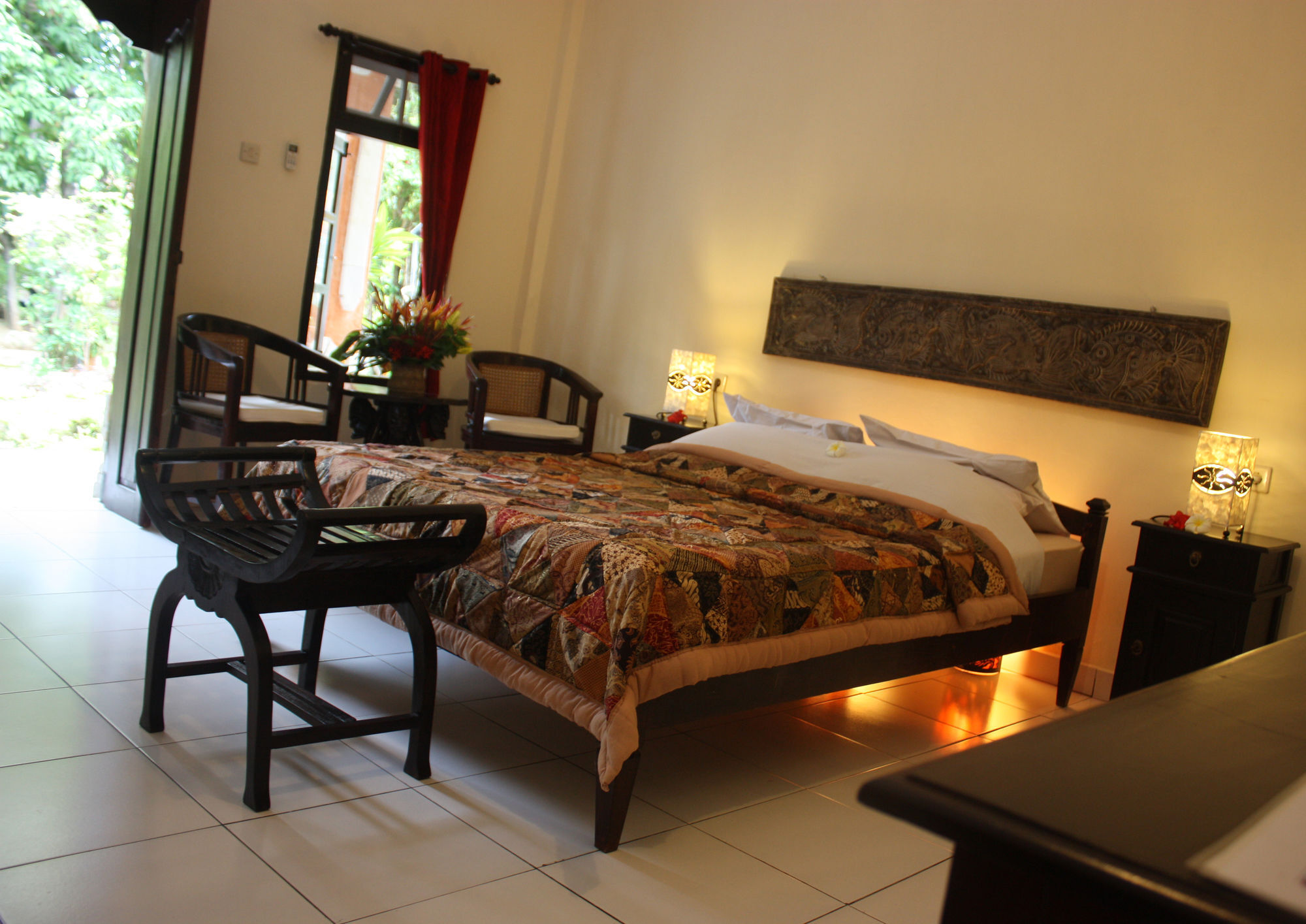 Rambutan Hotel Lovina Esterno foto